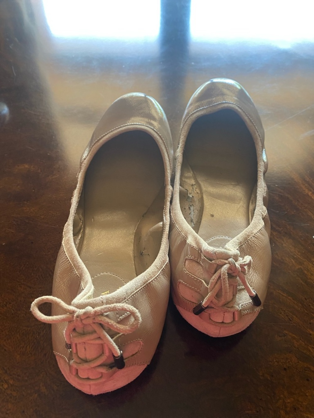 Women’s Ballet Flats with Front Bow in Light Beige
